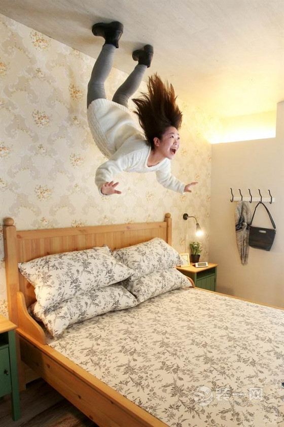 创意家装设计 胶囊旅馆巧遇颠倒屋你更喜欢哪一个呢